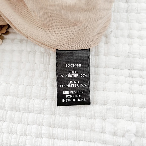 Ark and Co Dress Sequin Gold Cocktail Sheath - Picture 6 of 6